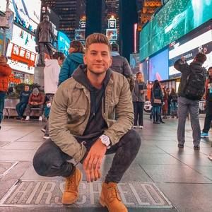 Meet your Posher, Austin